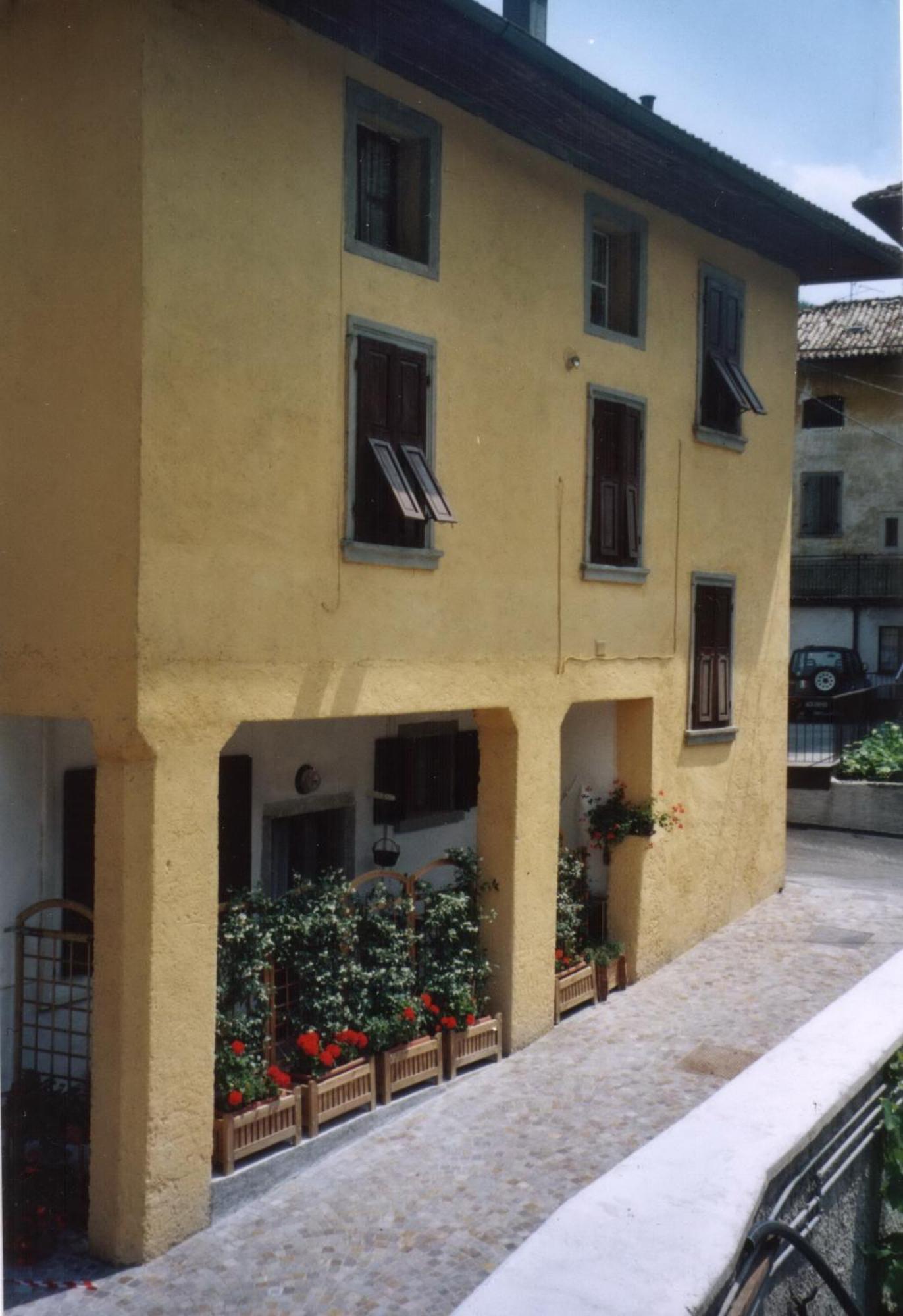 Villa Casa Anna à Pieve Di Ledro Extérieur photo